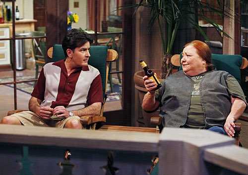 Charlie Sheen and Conchata Ferrell in a still from 'Two and a Half Men' 
